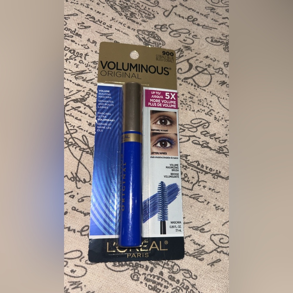 L'Oreal Voluminous Original Volume Building Mascara in Cobalt Blue #mascara